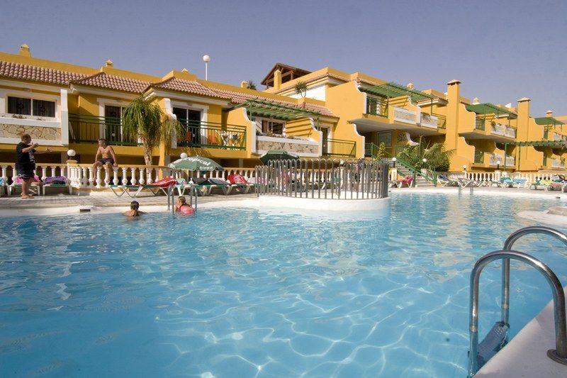 Caleta Garden Aparthotel Caleta De Fuste Exterior photo